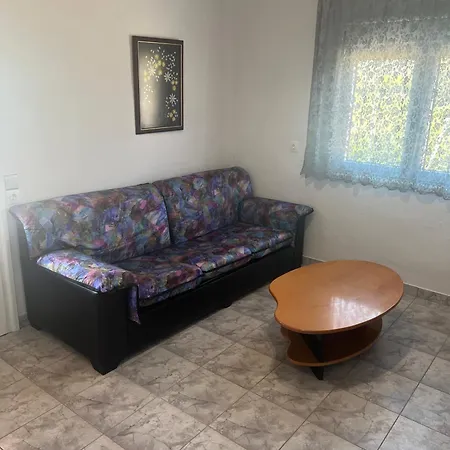 Karanikola Holiday home